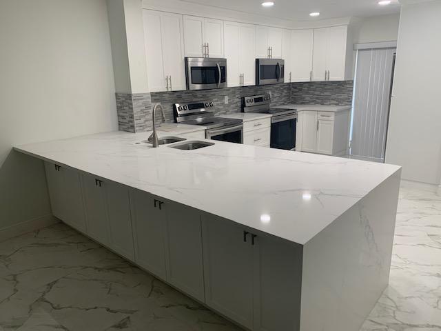 Foto del edificio - 7870 Lago Del Mar Dr