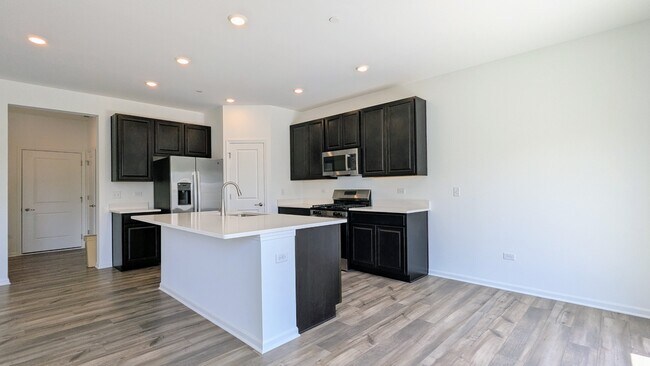 Building Photo - 809 Lindsay Ln