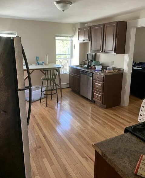 Foto principal - 105 Brookline St