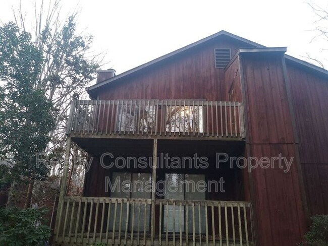 Building Photo - 302 Aspen Ct