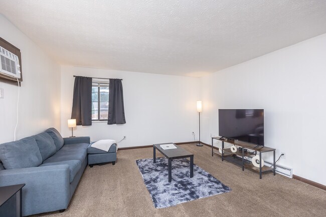 Building Photo - 707 Green Feather Ct