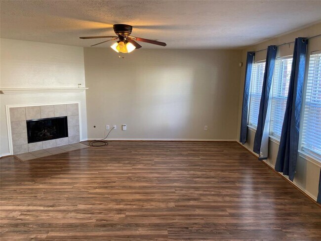 Building Photo - 22857 Lantern Hills Dr