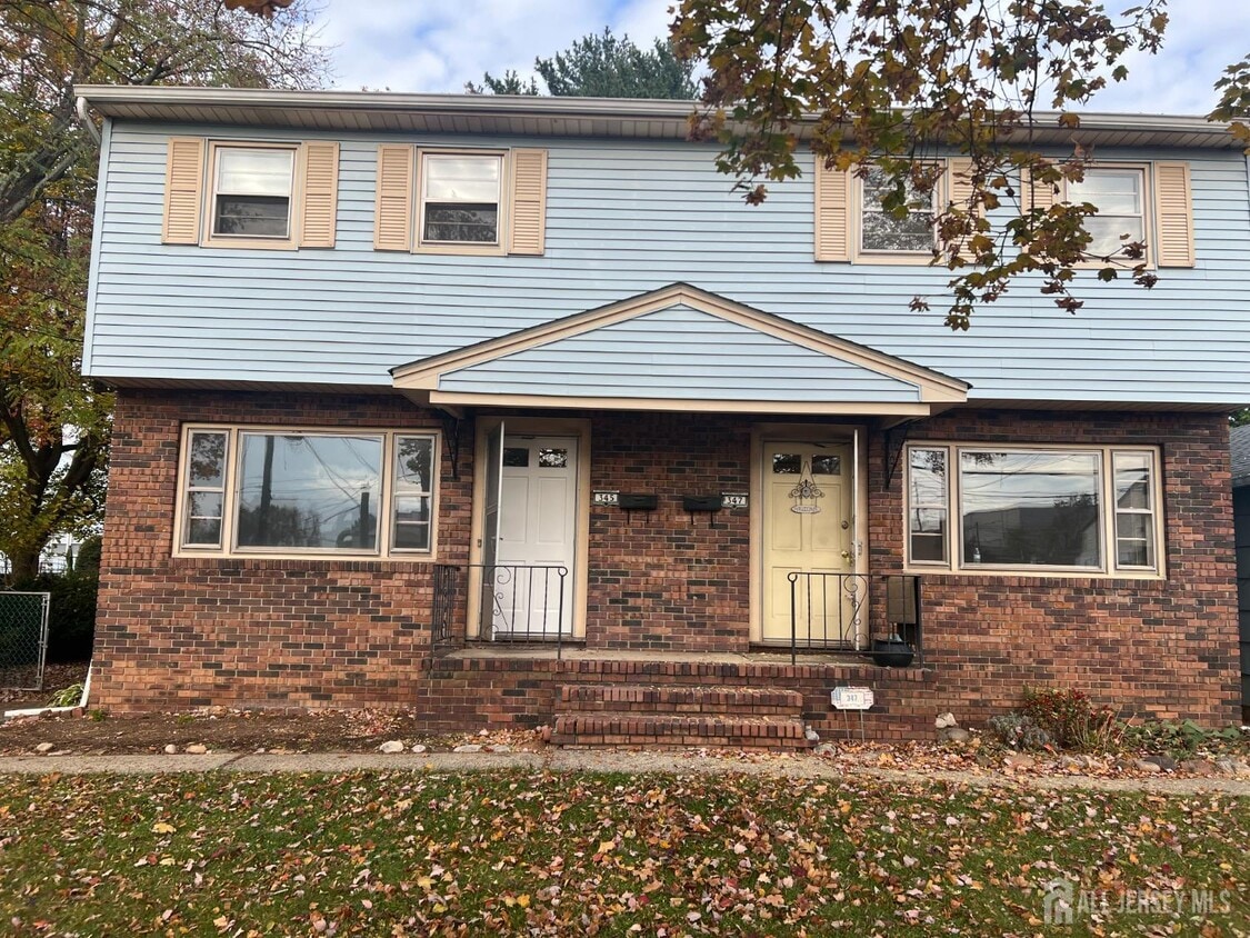 Primary Photo - 345 Lincoln Blvd