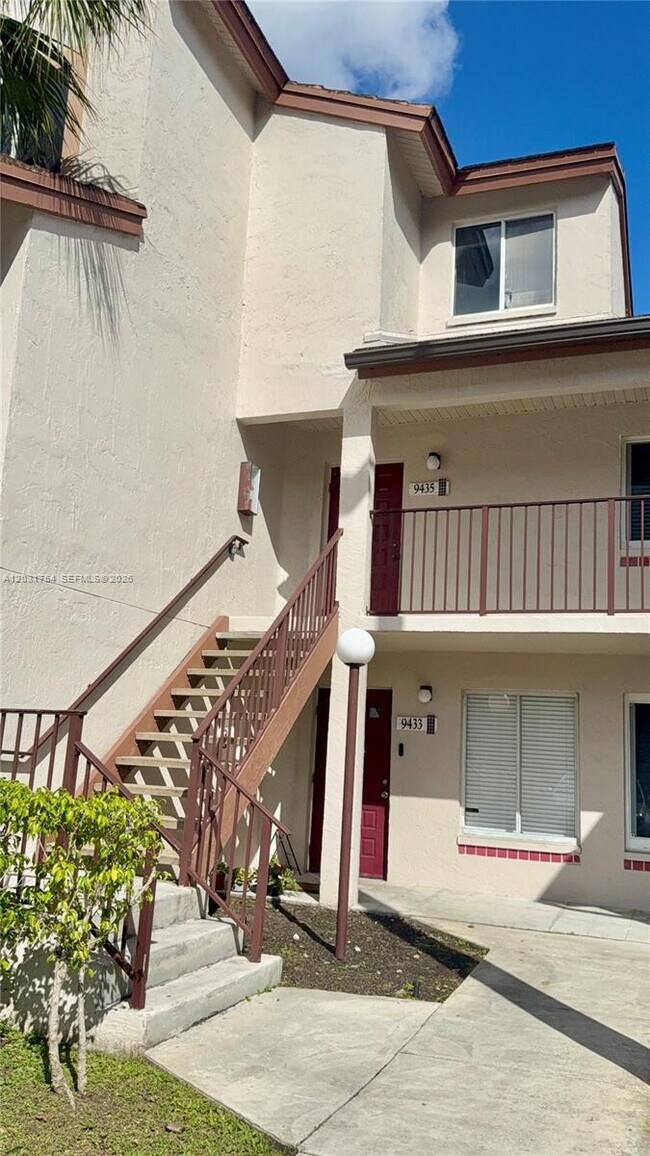 Foto del edificio - 9435 SW 140th Ct