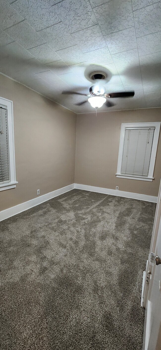 Foto del edificio - 3300 Orleans Ave