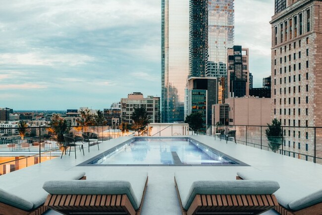 Photo du bâtiment - Laurence Condo Rentals