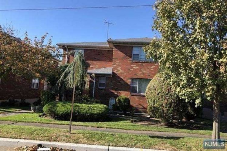 Primary Photo - 661 Bergen Blvd