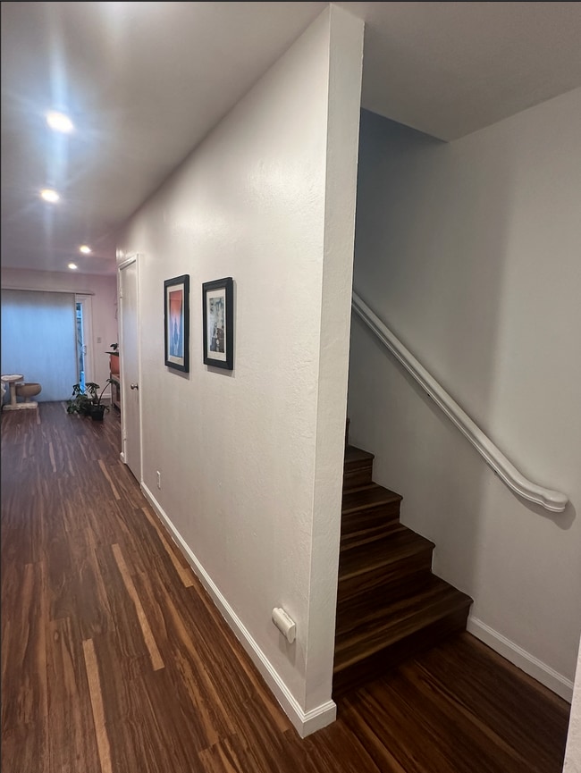 Building Photo - 1411 Creekside Dr