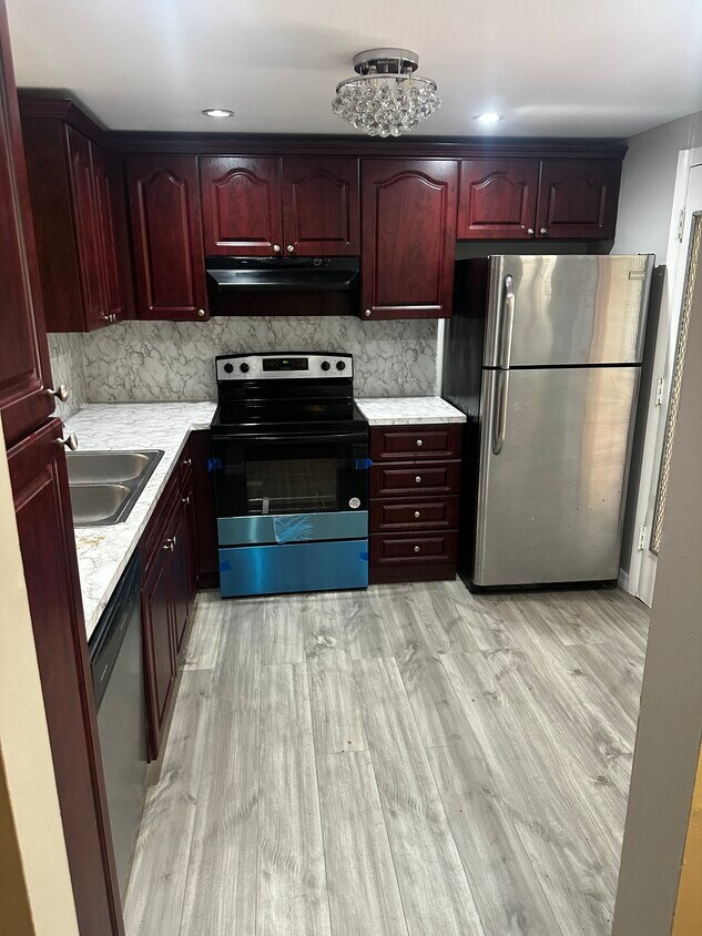 Foto principal - 403 NW 68th Ave