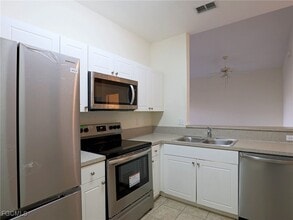 Building Photo - 4133 Bellasol Cir