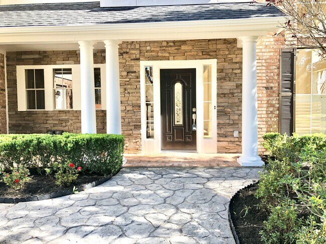 Foto del edificio - 5711 Silver Bay Ct