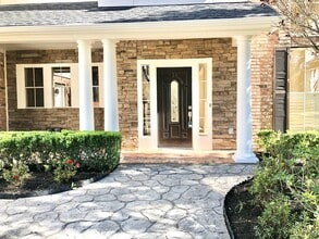 Building Photo - 5711 Silver Bay Ct