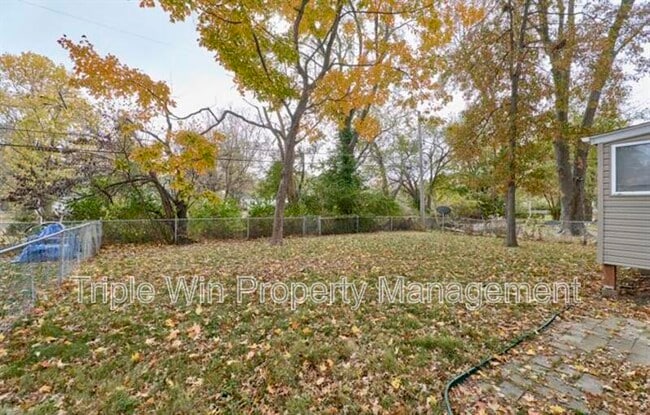 Building Photo - 10128 Ashbrook Dr