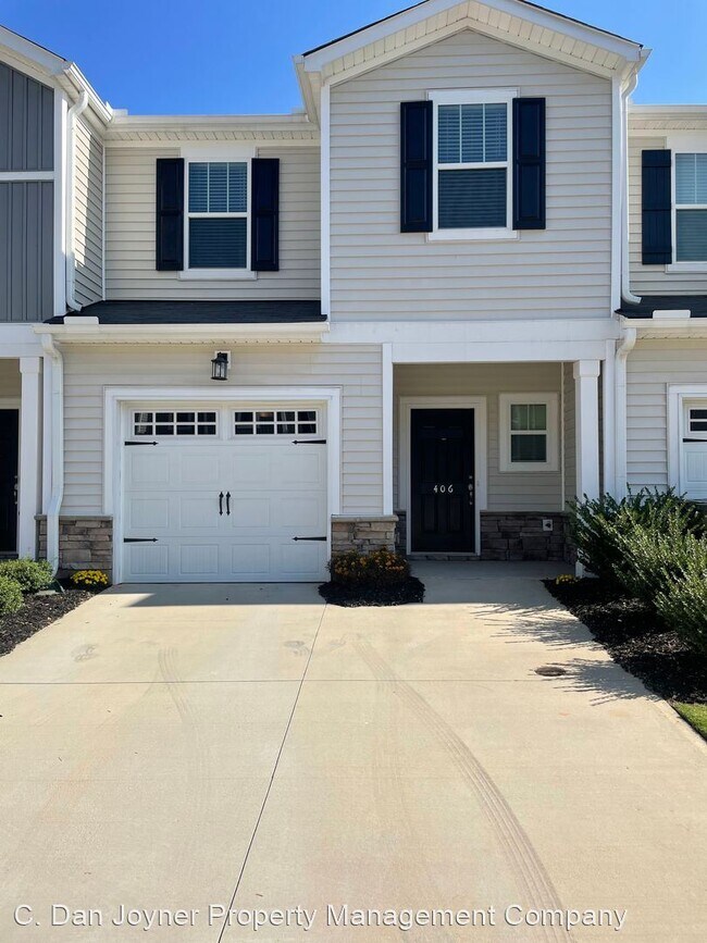 Foto del edificio - 3 br, 2.5 bath House - 406 Windsinger Lane