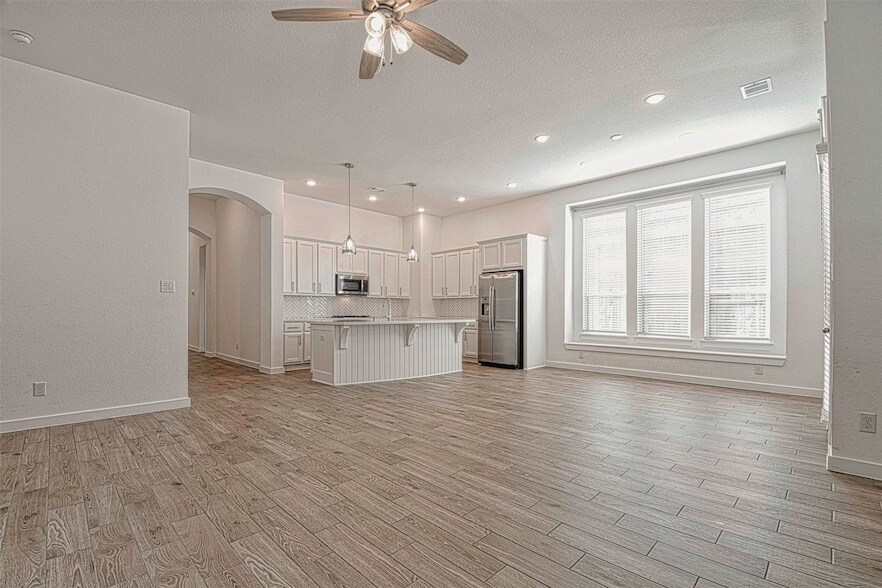 Primary Photo - 17099 Crimson Crest Dr