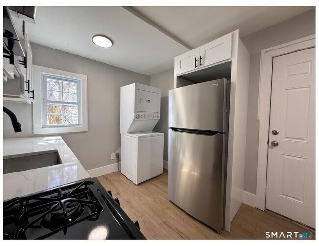 Foto del edificio - 324 Congress Ave