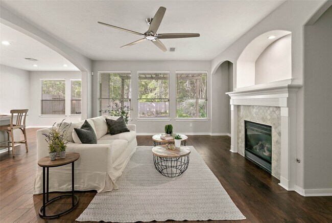 Foto del edificio - 139 Ledgestone Pl