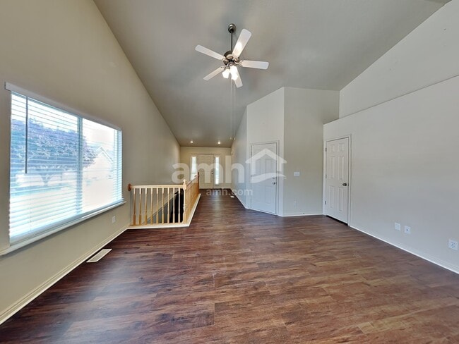 Building Photo - 4209 N Bay Circle