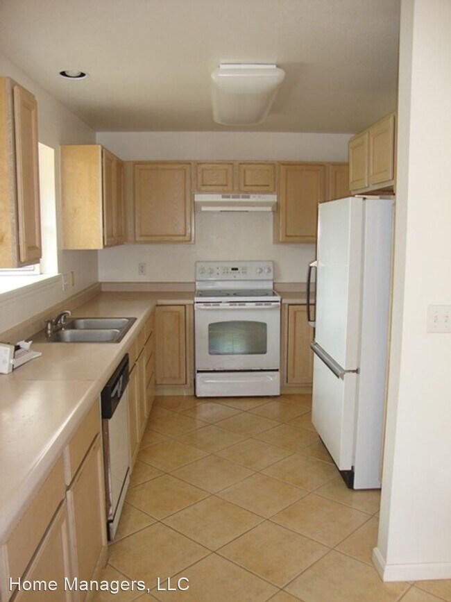 Building Photo - 4 br, 3 bath House - 1378 Hoolako Street