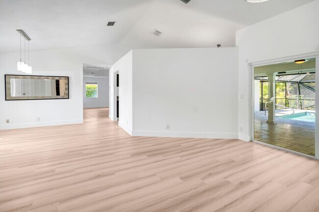 Foto del edificio - 10129 Canoe Brook Cir