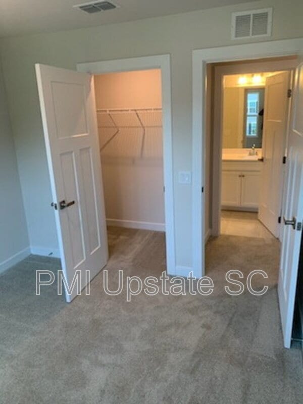 Building Photo - 413 Camarillo Ln