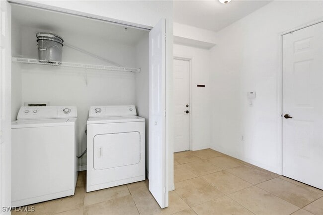 Building Photo - 20201 Estero Gardens Cir