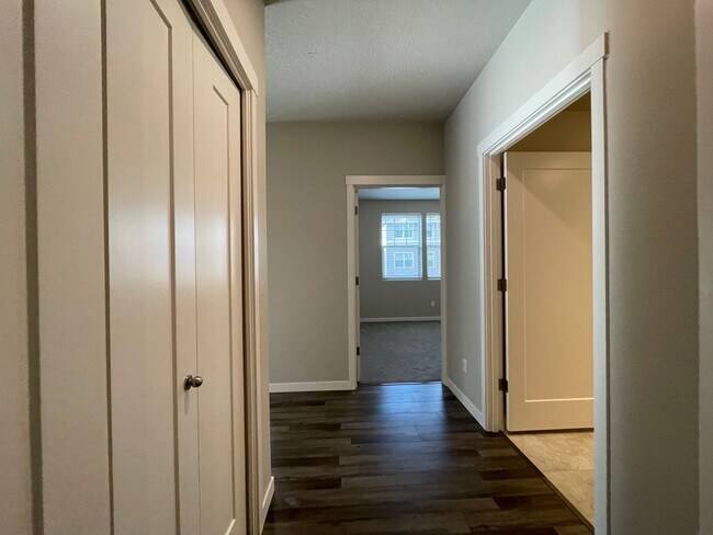 Foto del edificio - SW Beaverton 2 Bed 2 Bath Condo in River T...