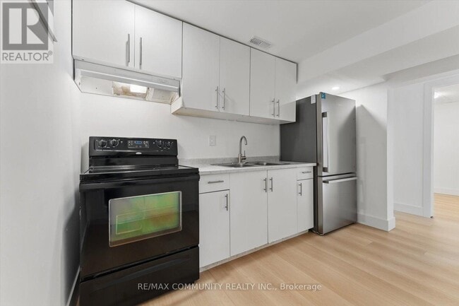 Photo du bâtiment - 90 Euclid Ave