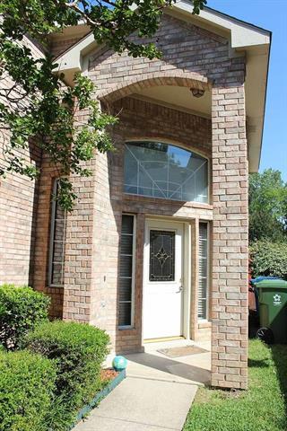 Foto del edificio - 2213 Ellis Dr