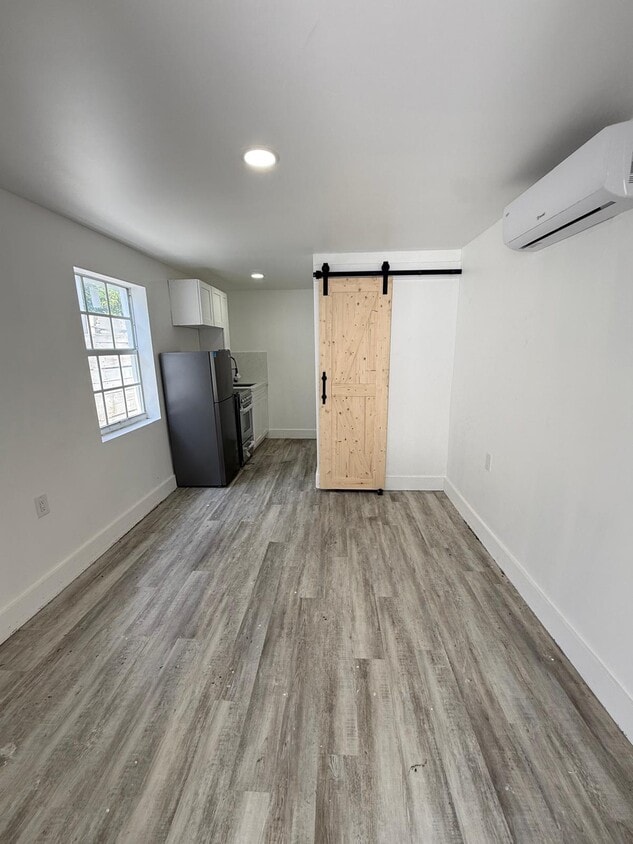 Foto del edificio - 913 NW 46th St