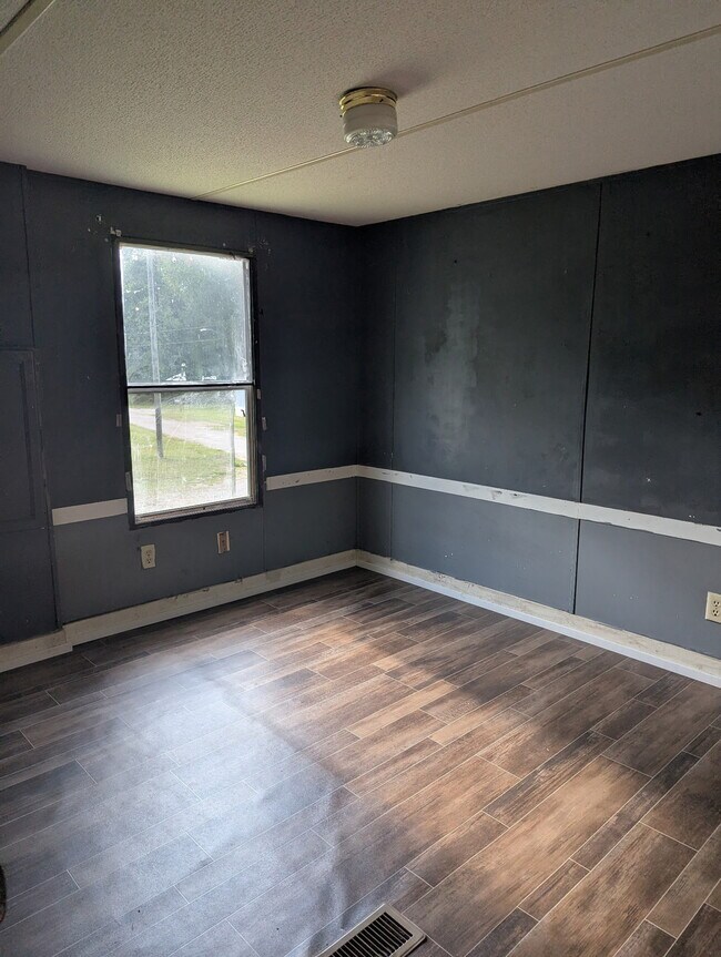 Foto del edificio - 200 Wild Forest Ln