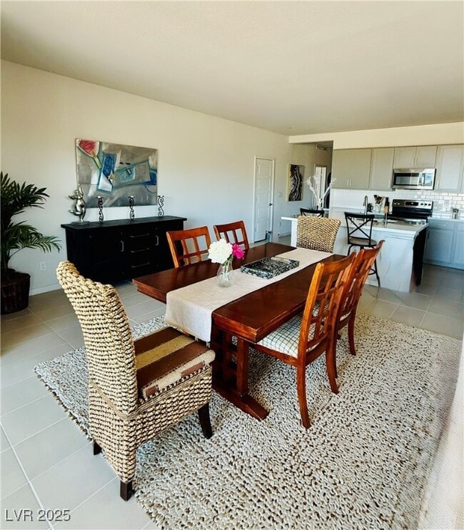 Building Photo - 4379 E Cactus Cyn Dr