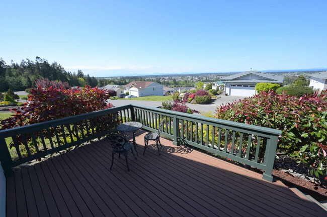 Building Photo - 3 bed 2 bath in Emerald Highlands, Sequim