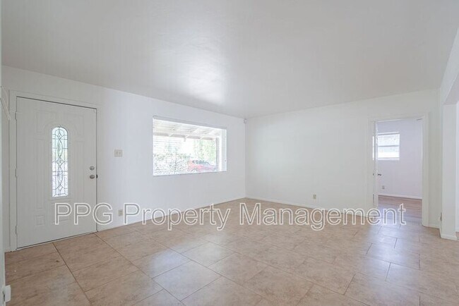 Foto del edificio - 1309 E Orange St.