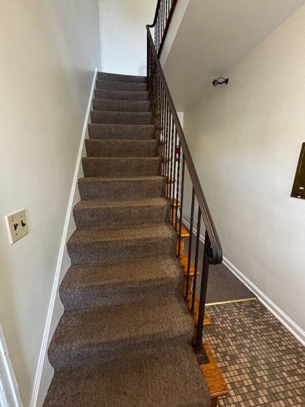 Foto del edificio - 142 N Riverview Dr