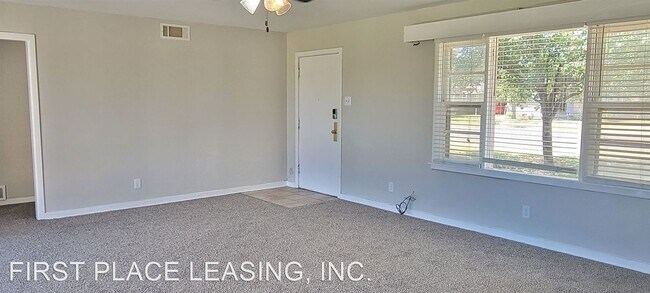 Foto del edificio - 2 br, 2 bath House - 2501 Axtell St.