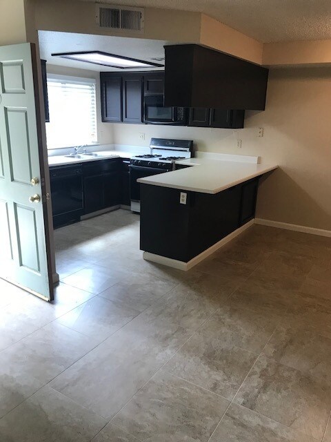 Foto del edificio - AJ-817