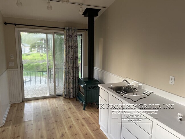 Foto del edificio - 17844 Huckleberry Dr
