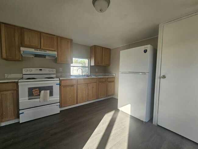 Foto del edificio - 6280 Hamilton Dr