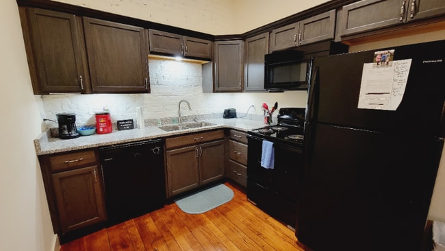 Foto del edificio - 722 Commerce St