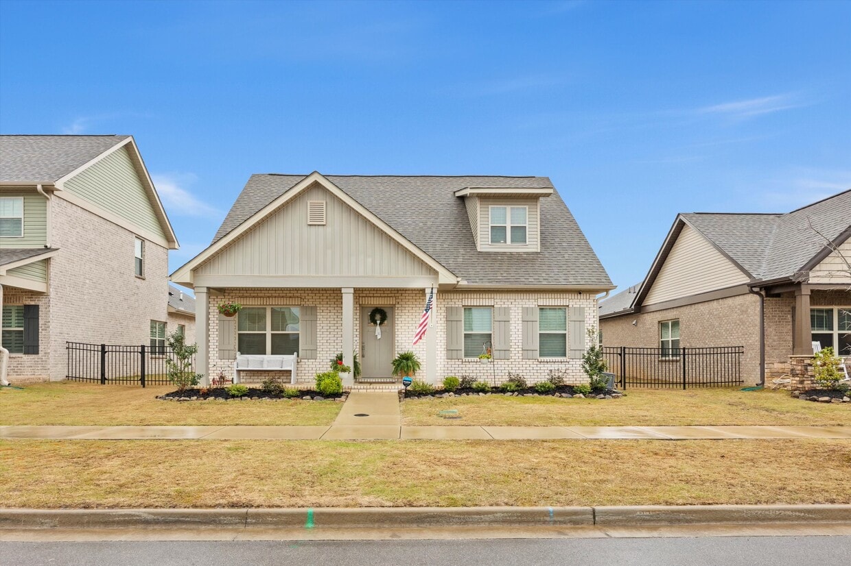 Primary Photo - 17266 Brooklawn St