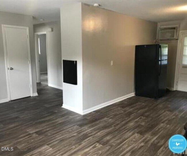 Foto del edificio - 1400 Creech Rd