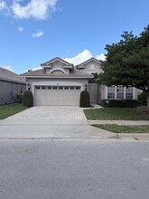 Building Photo - 527 Newhall Ln