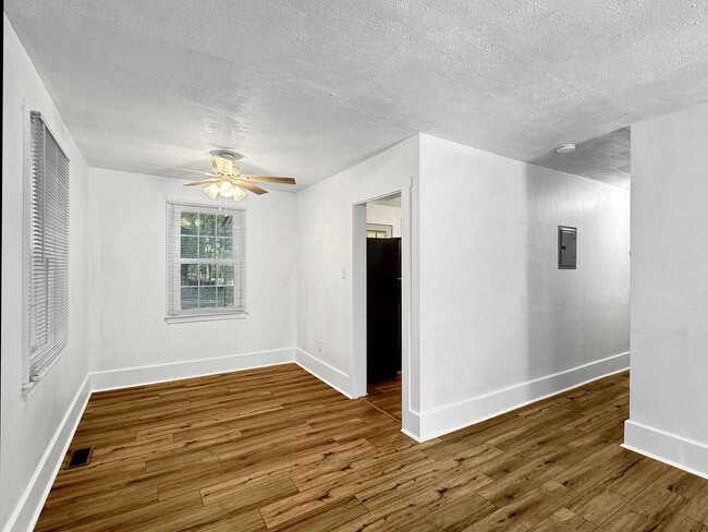 Dining Area - 224 Virginia Ave
