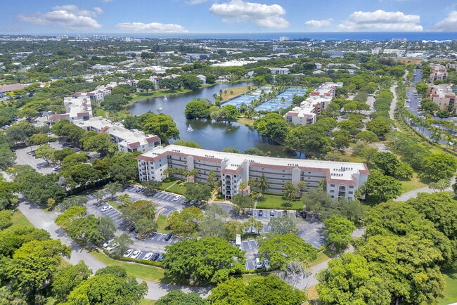 Foto del edificio - 2105 Lavers Cir