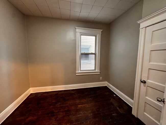 Building Photo - 314 Armstrong Ave