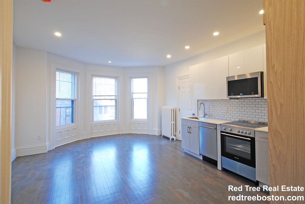 Photo - 225 Newbury St. Unit 3R