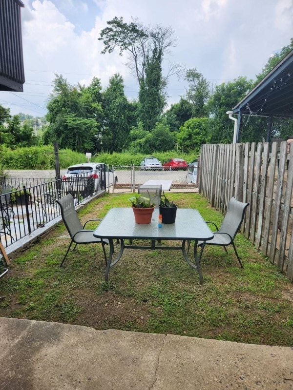 back yard - 4728 Umbria St