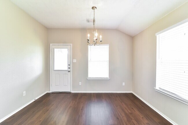 Foto del edificio - 4786 Wind Trace Dr