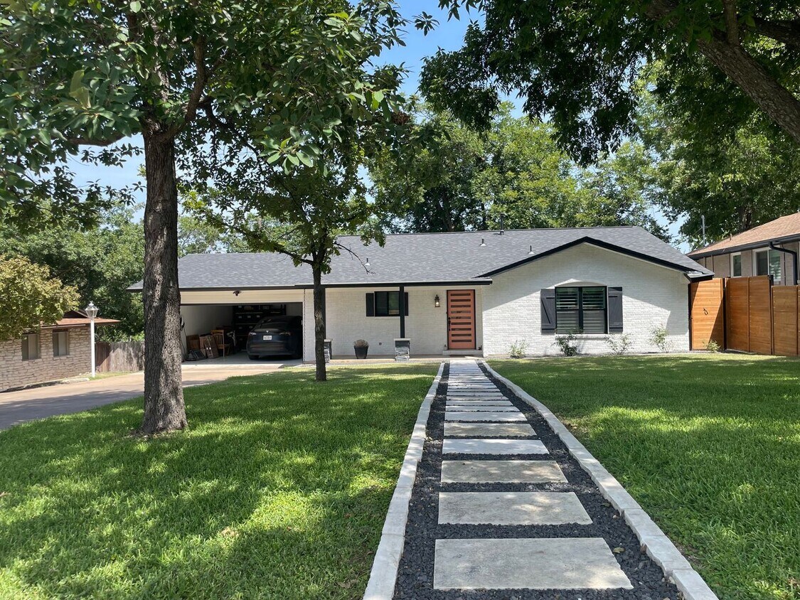 Foto principal - 3 br, 2 bath House - 11817 Tedford St
